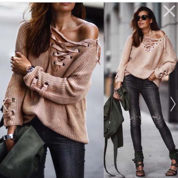 Chicwish Sweaters - NWOT Oversized Tan Chunky Knit Lace Up Sweater